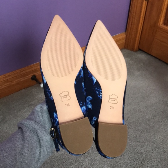 NWOT Talbots Blue Floral Slip On Flats - Picture 5 of 5